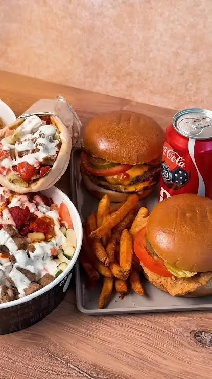 Naz's Halal Food